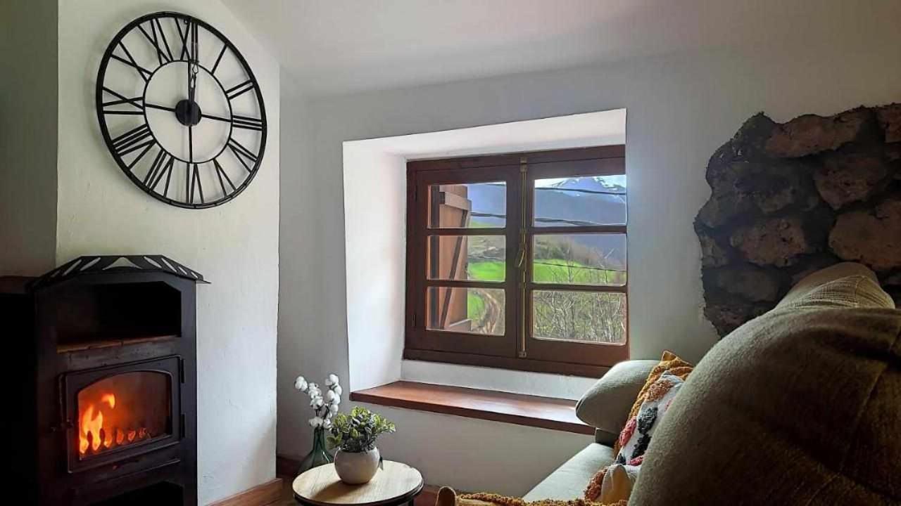 Apartamentos Rurales La Laguna Somiedo Valle de Lago Luaran gambar